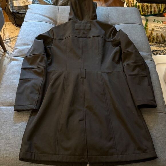 BCBGenration Women’s Black Coat Hood and Front Zipper. Fleece lining. Size S - Picture 4 of 8